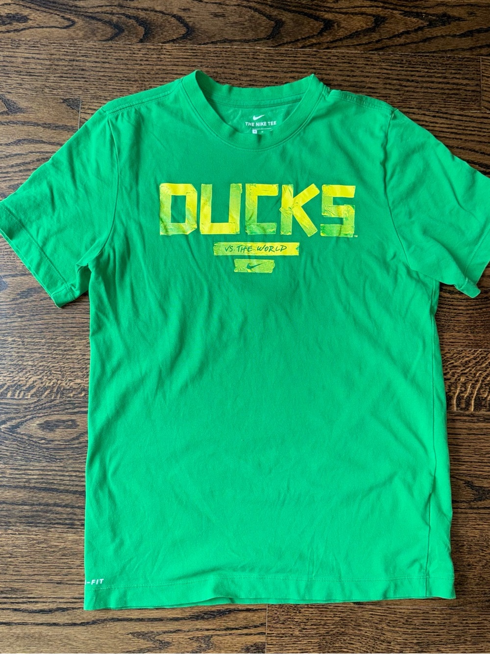 Nike Green Short Sleeve 'Ducks' Graphic Tee with Yellow Accents